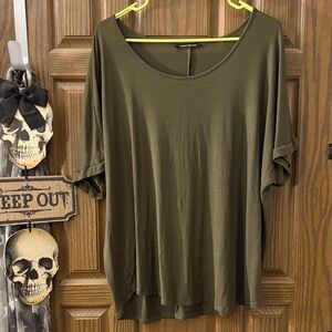 Olive Green Short Sleeve Oversized Tee